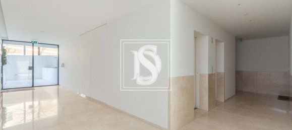 3 bedrooms Apartment in Porto, Portugal No. 132194 5