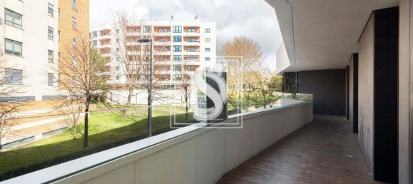 3 bedrooms Apartment in Porto, Portugal No. 132194 11