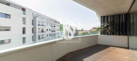 3 bedrooms Apartment in Porto, Portugal No. 132194 12