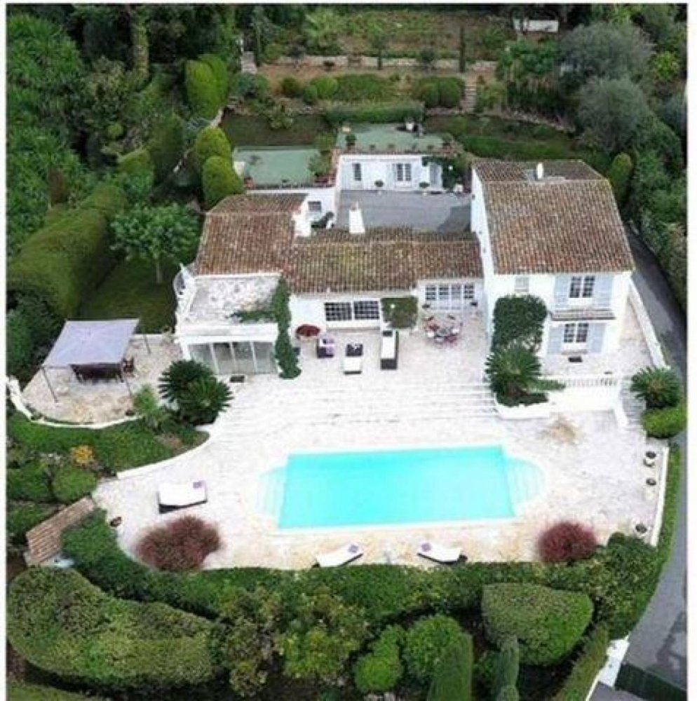 4 bedrooms Villa in Mougins, France No. 2118