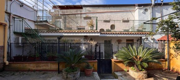 1 bedroom House in Lettere, Italy No. 158808 2