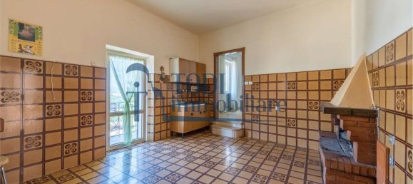 3 rooms Castles in Massa Martana, Italy No. 134064 8