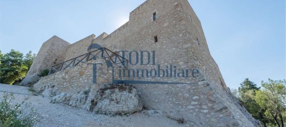 3 rooms Castles in Massa Martana, Italy No. 134064 26