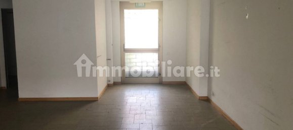 3 rooms Commercial property in Viareggio, Italy No. 153401 6