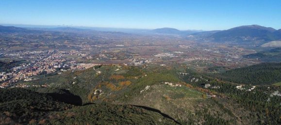 Edifício de 5 divisões em Spoleto, Italy N.º 79738 18