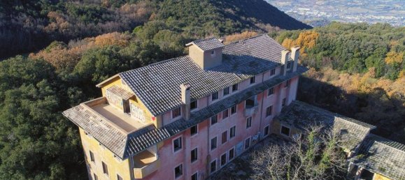 Edifício de 5 divisões em Spoleto, Italy N.º 79738 16