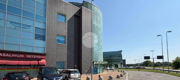 3 rooms Office in Mantua, Italy No. 337522 16