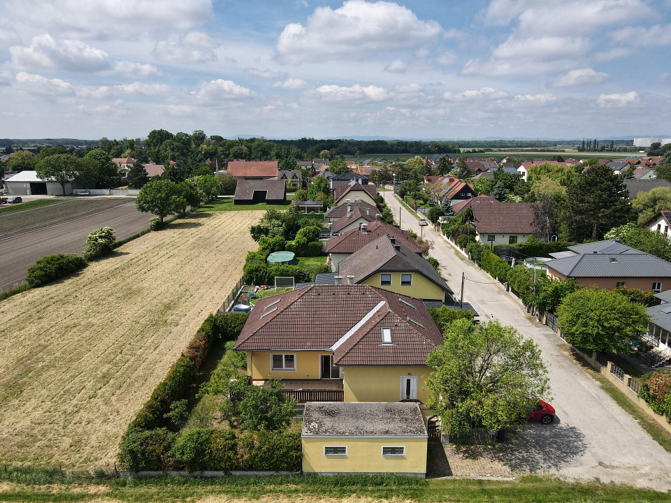 4 Schlafzimmer Haus in Groß-Enzersdorf, Austria, Nr. 130052