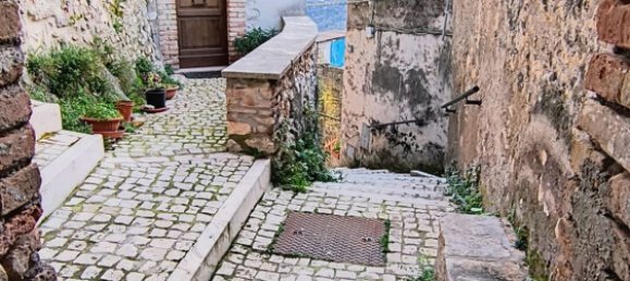 4 rooms House in Roviano, Italy No. 77976 4