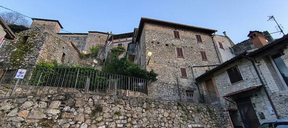 4 rooms House in Roviano, Italy No. 77976 3