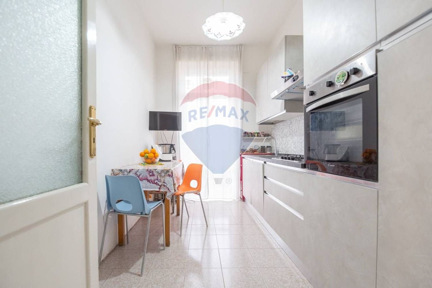 Квартира с 4 комнатами в Кьети, Италия № 90258