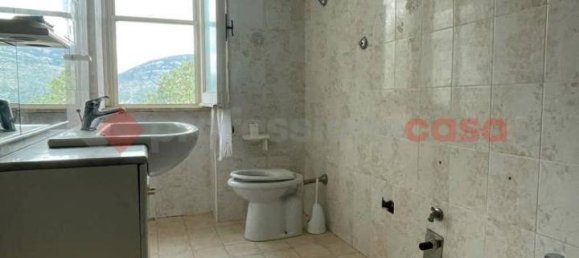 4 rooms House in Terracina, Italy No. 70492 12