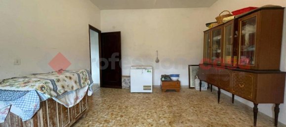 4 rooms House in Terracina, Italy No. 70492 15