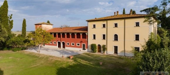 Вилла с 12 спальнями в Ареццо, Италия № 280 2