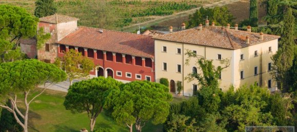 Вилла с 12 спальнями в Ареццо, Италия № 280 3