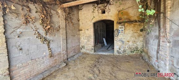 Gewerbliche Immobilie in Poggibonsi, Italy 352m², Nr. 294483 6