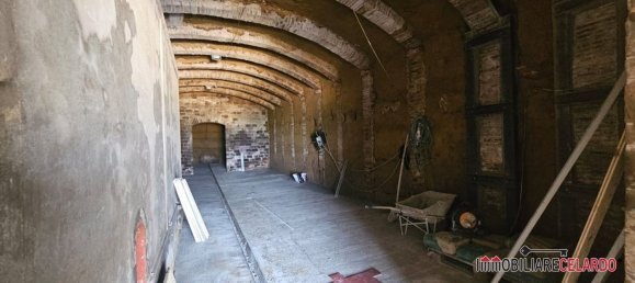 Gewerbliche Immobilie in Poggibonsi, Italy 352m², Nr. 294483 9