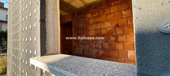 5-Zimmer Villa in Curtatone, Italy, Nr. 129473 3