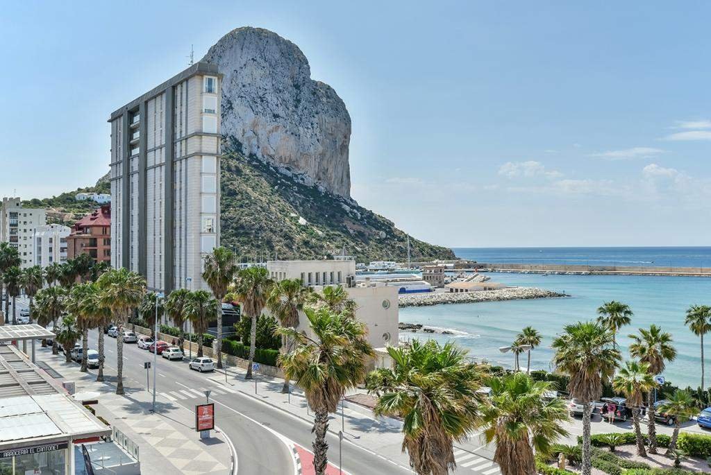 Apartamento de 3 dormitorios en Calpe, Spain No. 286816