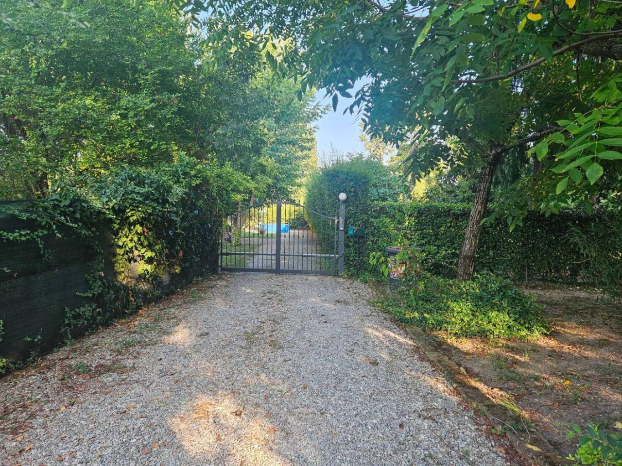 Вилла с 11 комнатами в Модена, Италия № 66380