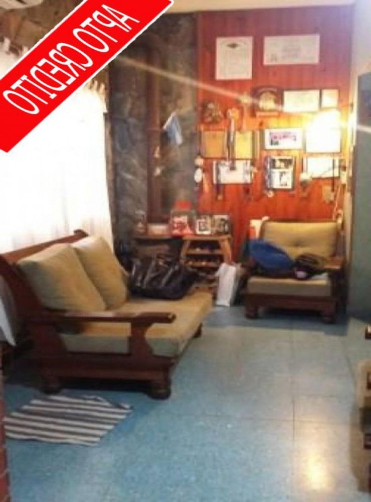 3 bedrooms House in Tres de Febrero, Argentina No. 61341