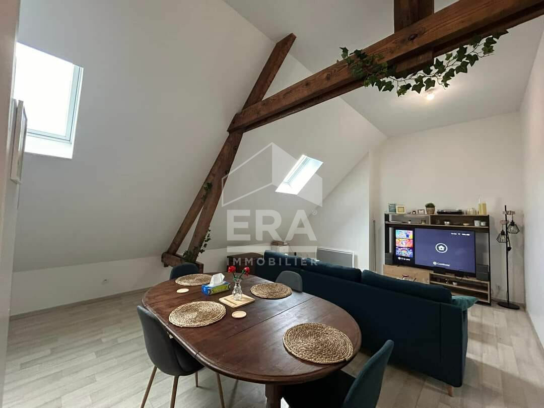 7 bedrooms Building in Calais, France No. 56443