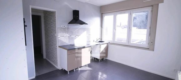 7 bedrooms Building in Calais, France No. 56443 7