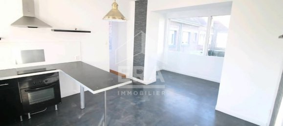 7 bedrooms Building in Calais, France No. 56443 8