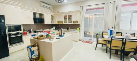 242m² Villa in District 7, Vietnam No. 12944 4