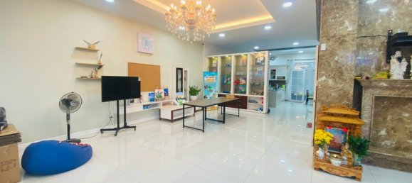 242m² Villa in District 7, Vietnam No. 12944 3