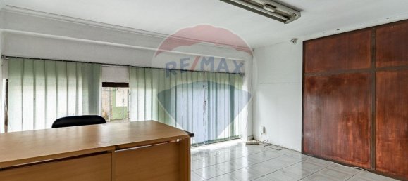 124m² Commercial property in Covilha, Portugal No. 72971 7