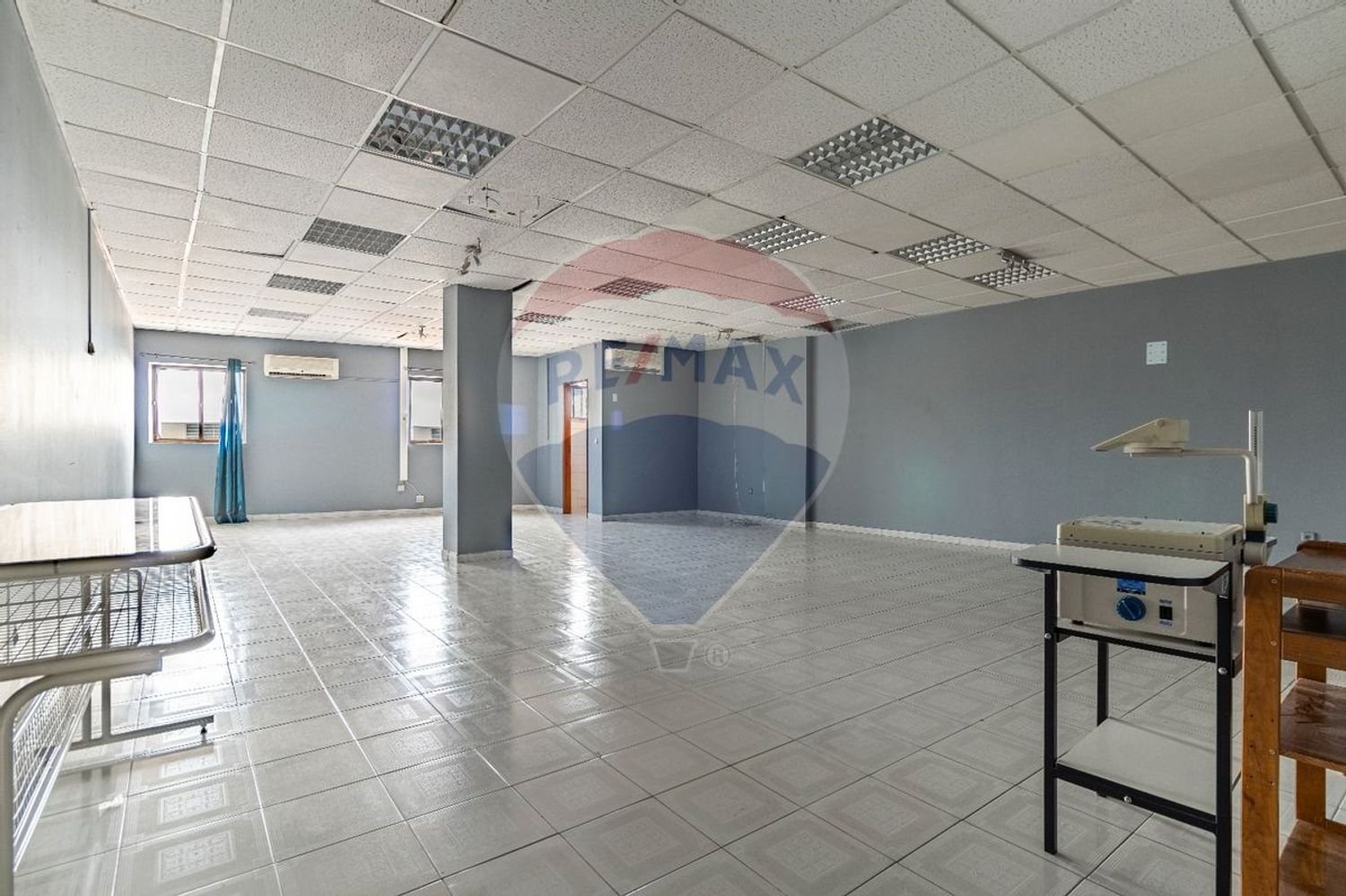 124m² Commercial property in Covilha, Portugal No. 72971