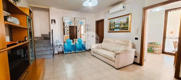 2 غرف نوم فيلا في Mesero, Italy رقم 356615 10