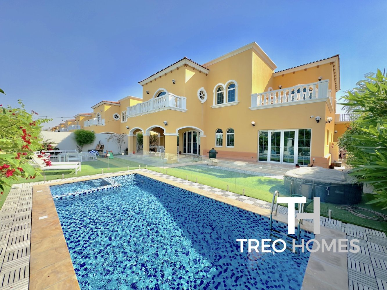 Villa de 5 dormitorios en Jumeirah Park, UAE No. 28451