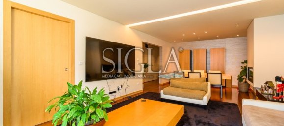 Квартира с 3 спальнями в Вила Нова ди Гая, Португалия № 124308 2