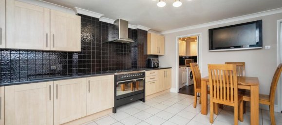 3 bedrooms House in Rochester, United Kingdom No. 10569 15