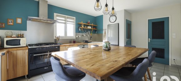 4 bedrooms House in Vaugneray, France No. 201872 2