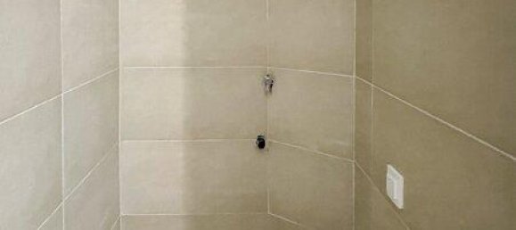 Studio in Vienna, Austria No. 182399 10