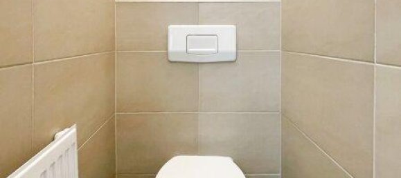 Studio in Vienna, Austria No. 182399 11