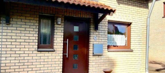 3 bedrooms Townhouse in Wesel, Germany No. 121873 2
