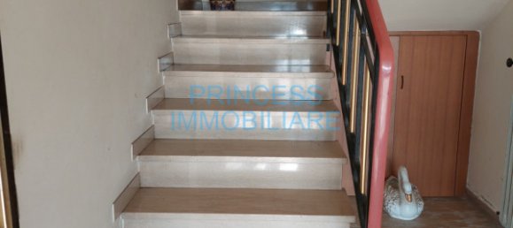 3 rooms House in Schio, Italy No. 73416 4