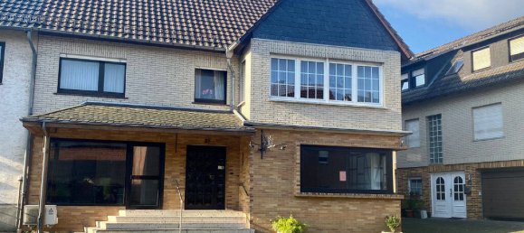 Здание с 7 комнатами в Кассель, Германия № 262778 2