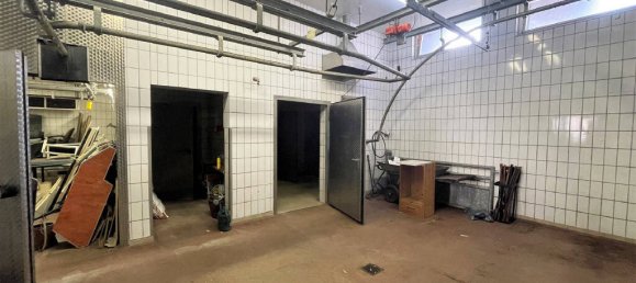 Здание с 7 комнатами в Кассель, Германия № 262778 17