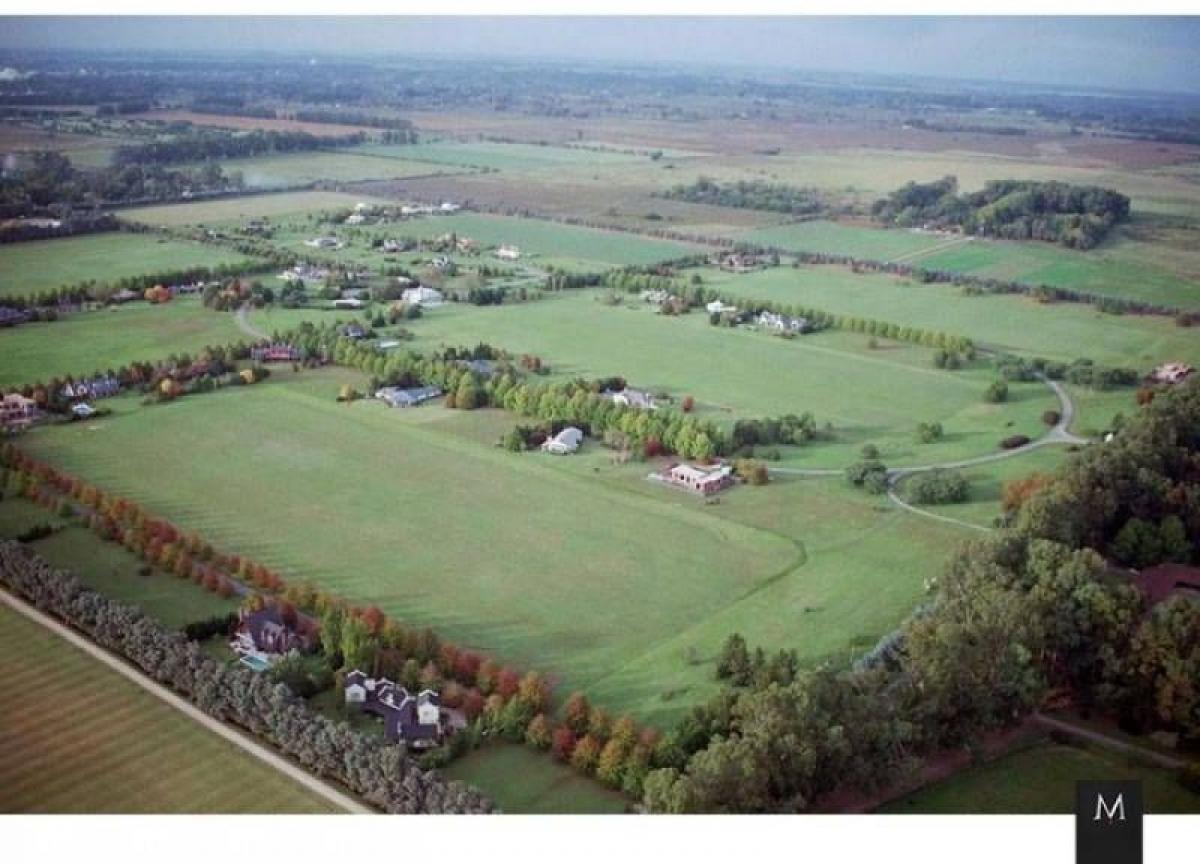  Land in General Rodriguez, Argentina No. 111092