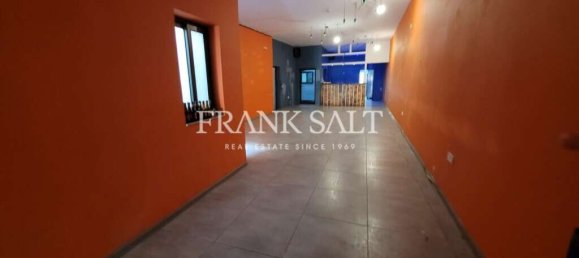 2 bedrooms Maisonette in Xaghra, Malta No. 998 3