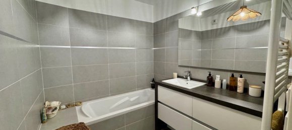 2 bedrooms Apartment in Lyon, France No. 317210 7