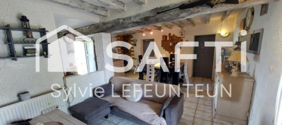 3 Schlafzimmer Schlösser in Saint-Hilaire-de-Court, France, Nr. 44763 12