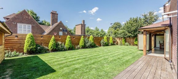 3 bedrooms House in Bromley, United Kingdom No. 13426 24