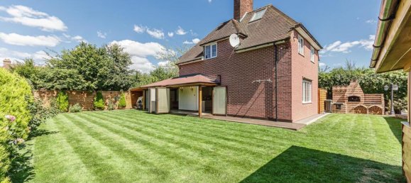 3 bedrooms House in Bromley, United Kingdom No. 13426 25