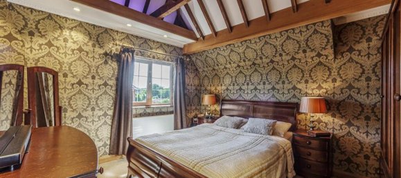 3 bedrooms House in Bromley, United Kingdom No. 13426 7